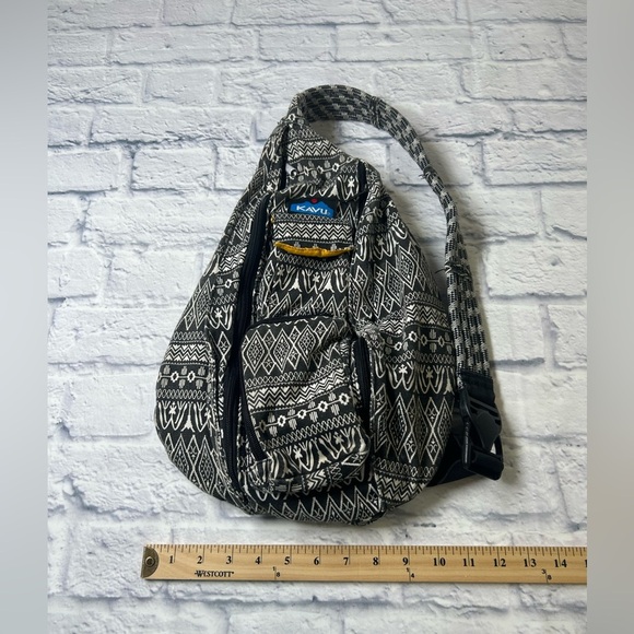Kavu Geometric Black and White Sling Backpack. Cabincore. Hiking. Outdoors. - Picture 8 of 9